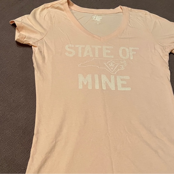 UNC Wilmington V Neck T Shirt - Picture 2 of 7